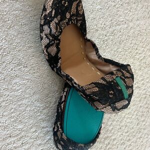 Tieks Black Lace Women's Flats sz 8